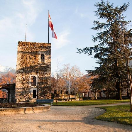 Ulvf La Citadelle De Conflans Hotel Albertville Exterior photo